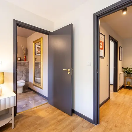 Luxe Life Quirky 2Bed Stay-2